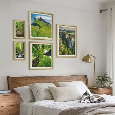 Wanddecoratie compositie groene landschappen met natuurpaden