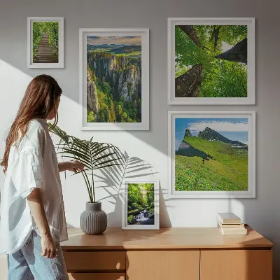 Wanddecoratie compositie groene landschappen met natuurpaden