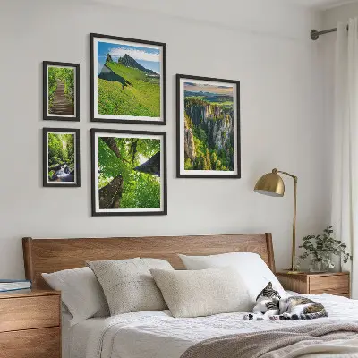 Wanddecoratie compositie groene landschappen met natuurpaden