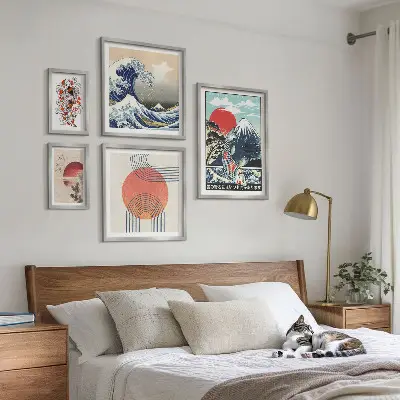 Wanddecoratie met Japanse kunst motief van golven voor een gallery wall