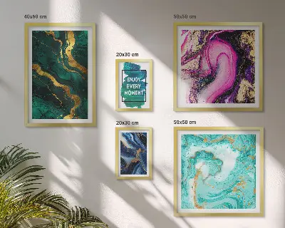 Set van moderne schilderijen met abstracte patronen in groen en paars