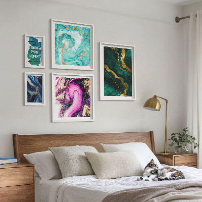 Moderne schilderijen set Abstracte patronen met groen en paars.