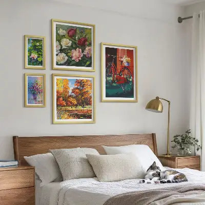 Gallery wall met Bloemen in het lentelandschap