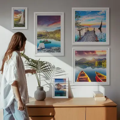 Galerijwand met landschappen, watervallen en meren