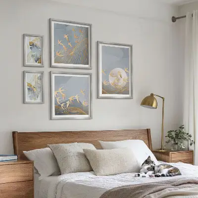 Wanddecoratie compositie stijlvolle vogels met grijze bladeren