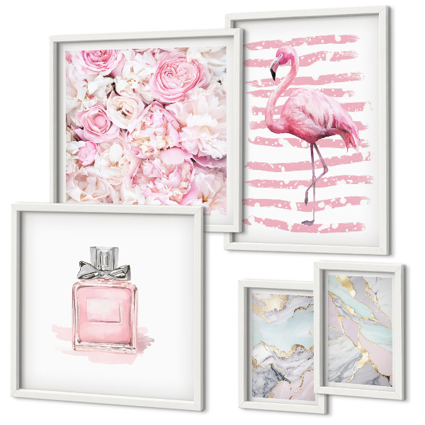 Gallery wall Stijlvolle roze accenten met flamingobloemen