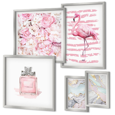 Gallery wall Stijlvolle roze accenten met flamingobloemen