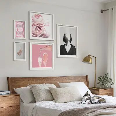 Wanddecoratie compositie vrouw genietend van wijn en rook