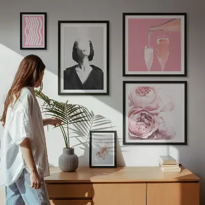Wanddecoratie compositie vrouw genietend van wijn en rook