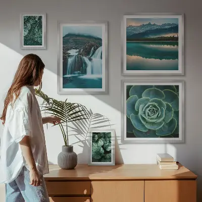 Wanddecoratie compositie met groene planten en watervallen in de natuur