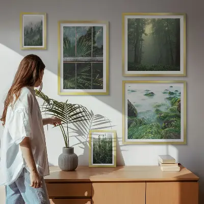 Set van moderne schilderijen met groene landschappen, bossen en vegetatie