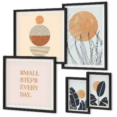 Gallery wall met stijlvolle slogans en plantenafbeeldingen