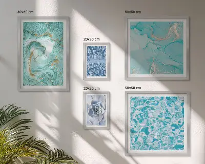 Wanddecoratie compositie met stijlvolle turquoiseblauwe accenten
