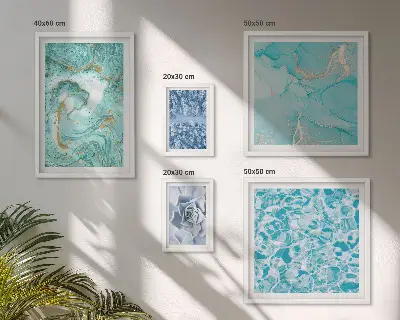 Wanddecoratie compositie met stijlvolle turquoiseblauwe accenten