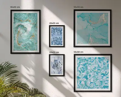 Wanddecoratie compositie met stijlvolle turquoiseblauwe accenten