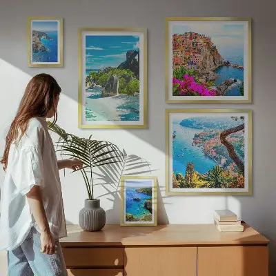 Set van moderne schilderijen met uitzichten op kustlandschappen