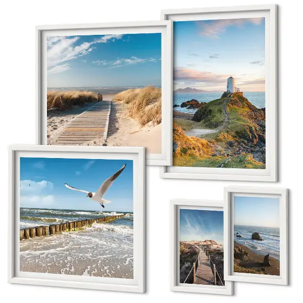 Gallery wall met afbeeldingen van vuurtorens en stranden aan zee