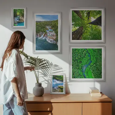 Wanddecoratie compositie met watervallen en groene landschappen