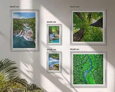 Wanddecoratie compositie met watervallen en groene landschappen