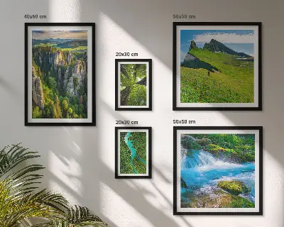 Moderne schilderijenset met landschappen, bergen, rivieren en bossen