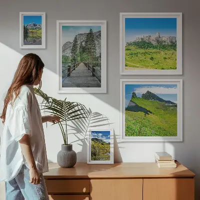Gallery wall met berglandschappen en watervallen