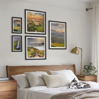 Wanddecoratie compositie met berglandschappen en watervallen