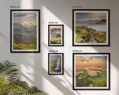 Wanddecoratie compositie met berglandschappen en watervallen