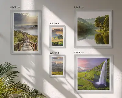 Gallery wall met landschappen, watervallen en bergen