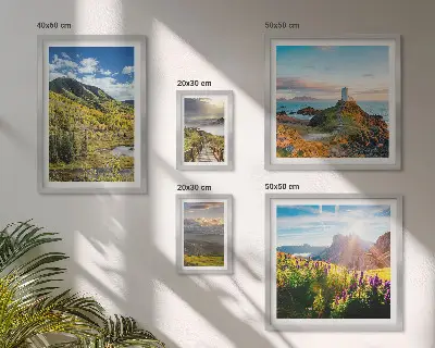 Wanddecoratie compositie met berglandschappen in de natuur