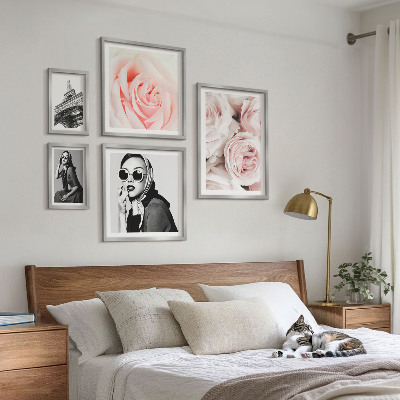 Wanddecoratie compositie Stijlvolle portretten van rozen op elegante wijze