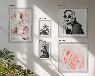 Wanddecoratie met rozen stijlvolle compositie van portretten