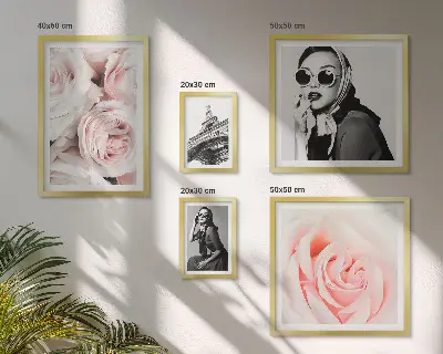 Wanddecoratie met rozen stijlvolle compositie van portretten