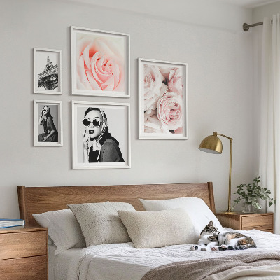 Wanddecoratie compositie Stijlvolle portretten van rozen op elegante wijze