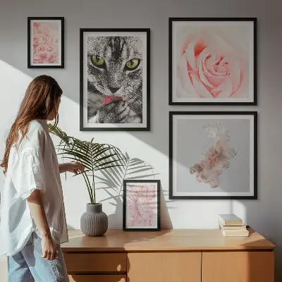 Gallerijmuur katten, rozen en delicate tinten