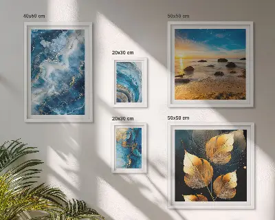 Gallery wall met abstracte blauwe landschappen