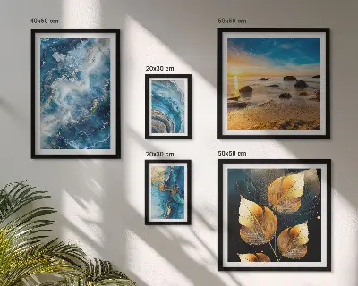 Gallery wall met abstracte blauwe landschappen