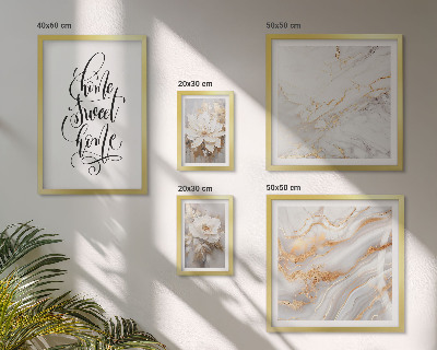 Gallery wall Stijlvol interieur met bloemen en marmer