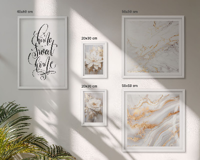 Gallery wall Stijlvol interieur met bloemen en marmer