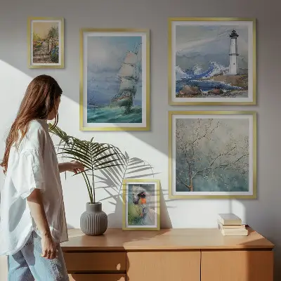 Set van moderne schilderijen met zeeavonturen en landschappen