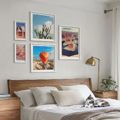 Moderne schilderijen set met berglandschappen en wateren