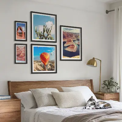 Moderne schilderijen set met berglandschappen en wateren