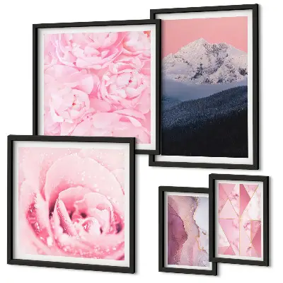 Set van moderne schilderijen met roze landschappen en bloemen