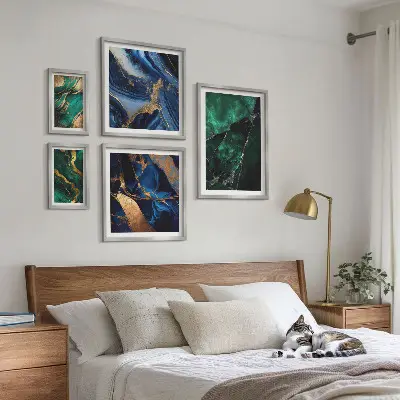 Gallery wall Elegante abstracties met groen.