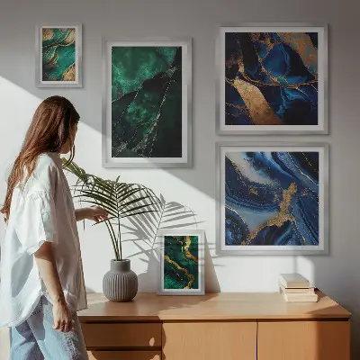 Gallery wall Elegante abstracties met groen.