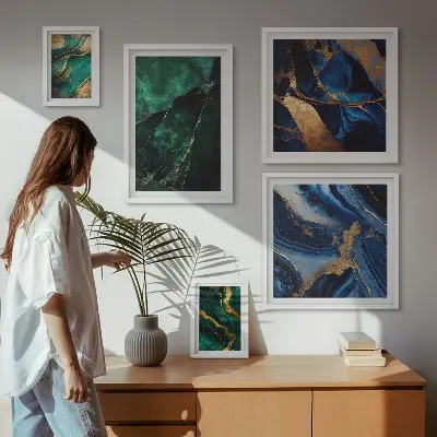 Gallery wall Elegante abstracties met groen.
