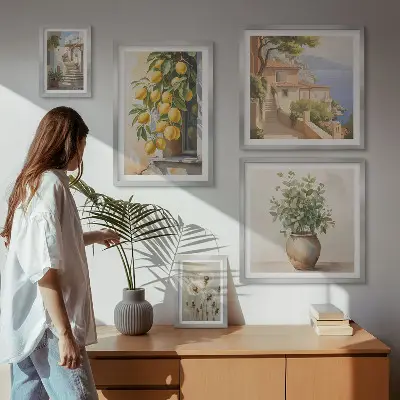 Gallery wall met mediterrane citrusaccenten