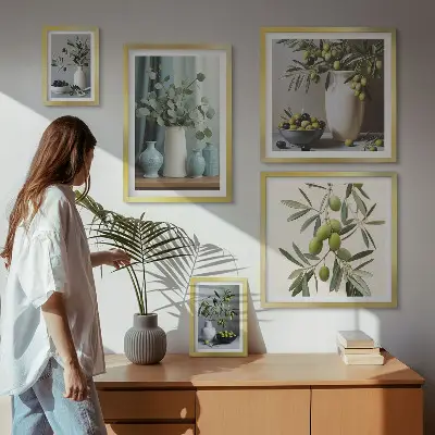 Groene olijven in een vaas decoratie voor aan de muur