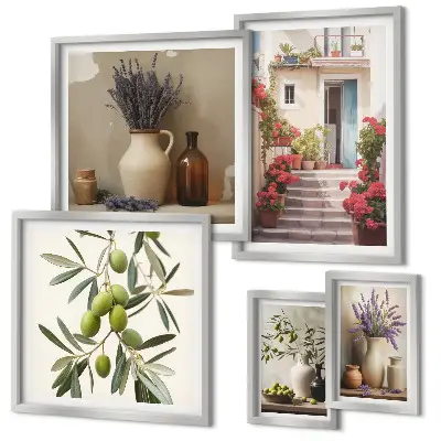 Gallery wall met stijlvolle interieurs, bloemen en fruit