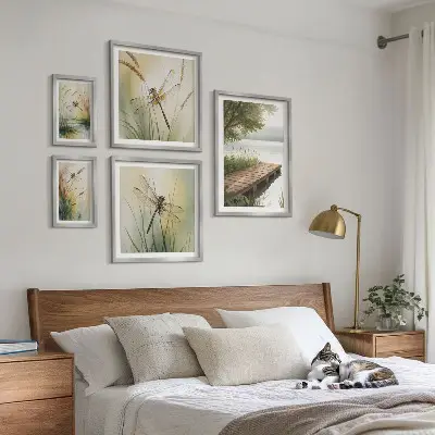 Gallery wall vreedzame landschappen met libellen