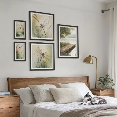 Gallery wall vreedzame landschappen met libellen